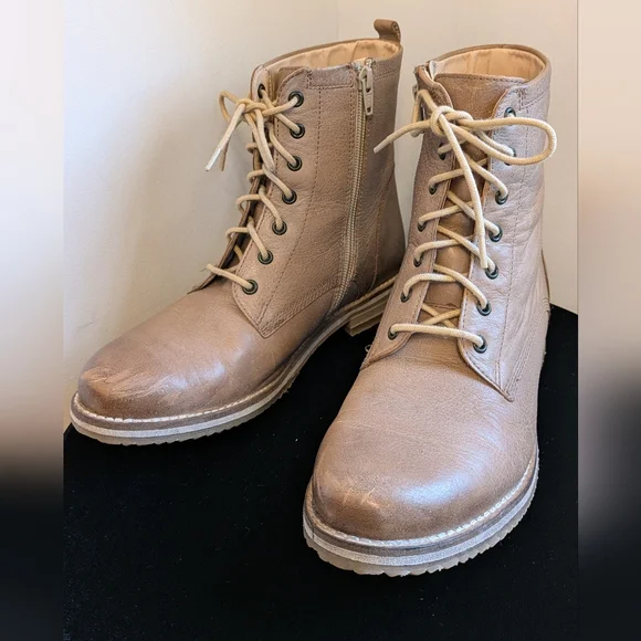 Crèvo Freya Beige Leather Boots Size 9 - Picture 1 of 9